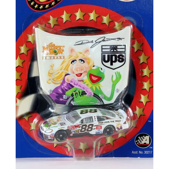Dale Jarrett #88 Ford Taurus with 25 years Muppets Show Hood 1/64 scale - Picture 3 of 8